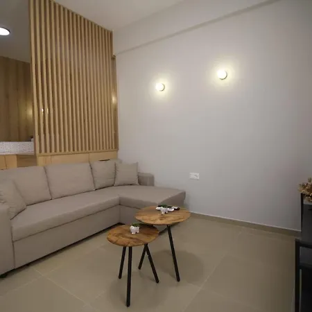 Appartamento B&k Elegant Studio! Your Beachfront Escape!
