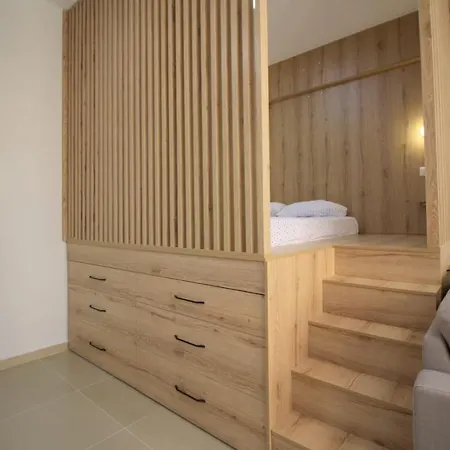 B&k Elegant Studio! Your Beachfront Escape! Appartamento *