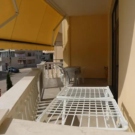 B&k Elegant Studio! Your Beachfront Escape! * Sarande